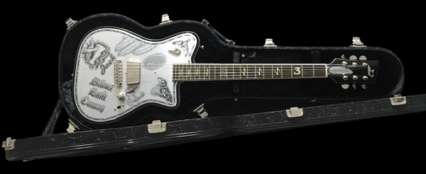 JOHNNY DEPP DUESENBERG LTD SIGNATURE ARTIST SERIES GUITAR - Image 2