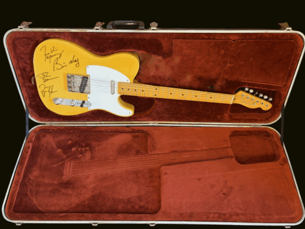 QUEEN FREDDIE MERCURY VINTAGE WHITE FENDER TELECASTER GUITAR SIGNED - Image 2