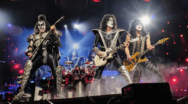 KISS PAUL STANLEY IBANEZ LTD. GOLD GLITTER SPARKLE GUITAR SIGNED