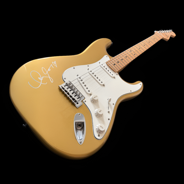 🔥 TAYLOR SWIFT GOLD FENDER GUITAR SIGNED 🔥 - Image 2